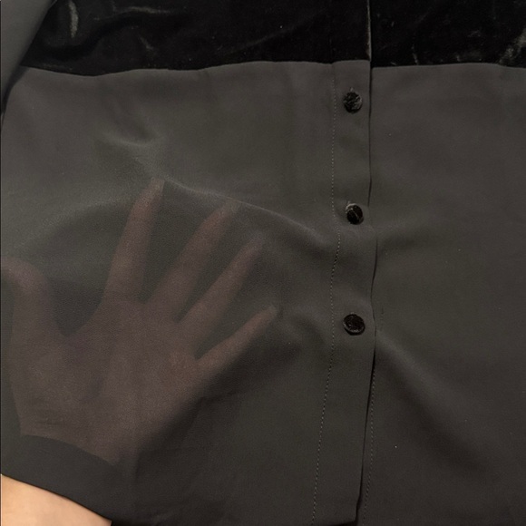 Contast Mesh Button Front Shirt - Picture 6 of 6